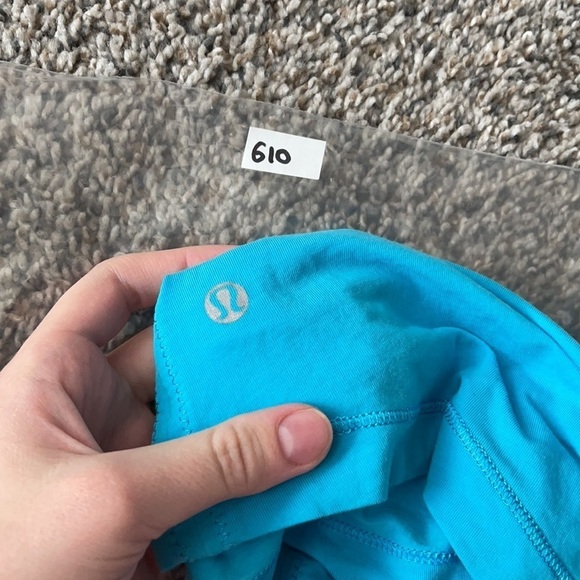 EUC Lululemon Top Tank turquoise - Picture 5 of 5